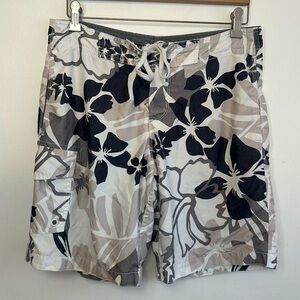 Old Navy Swim Trunks White Floral Adult Men's Size M Medium